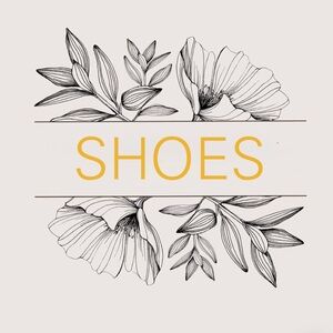 WOMEN’S SHOES